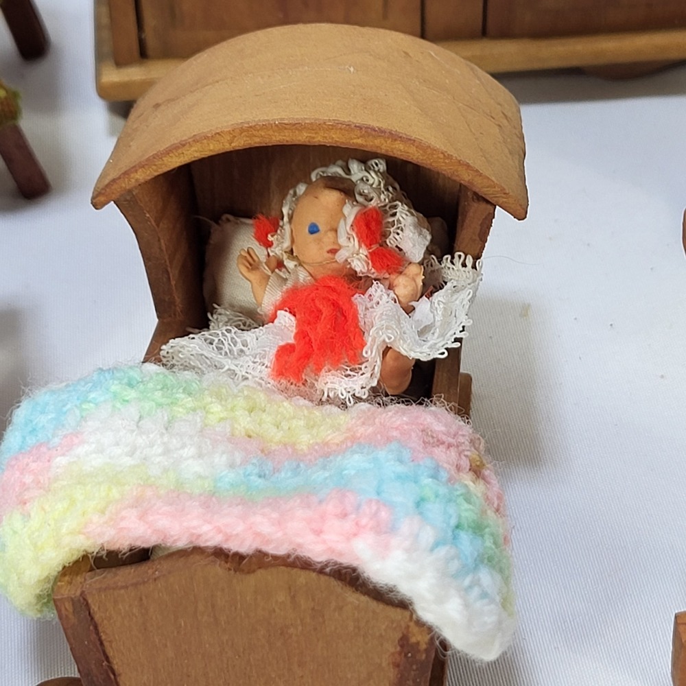 Large Lot VTG Dollhouse Furniture Wooden Miniature Sofa Chairs Fireplace Cradle - Picture 9 of 16